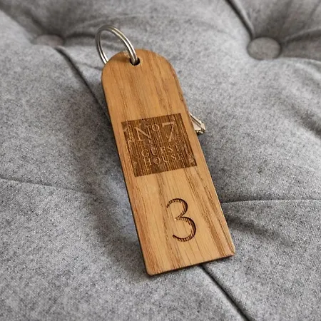 Number 7 Panzió *