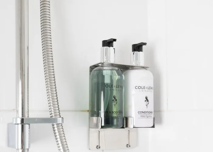 Bed & Breakfast Number 7